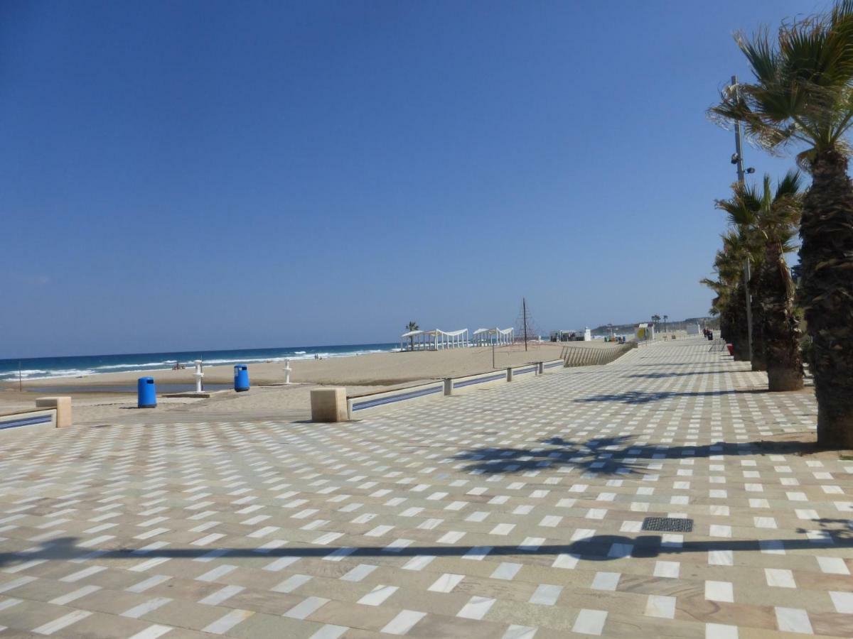 Family And Friends - San Juan Playa Alicante Exterior foto