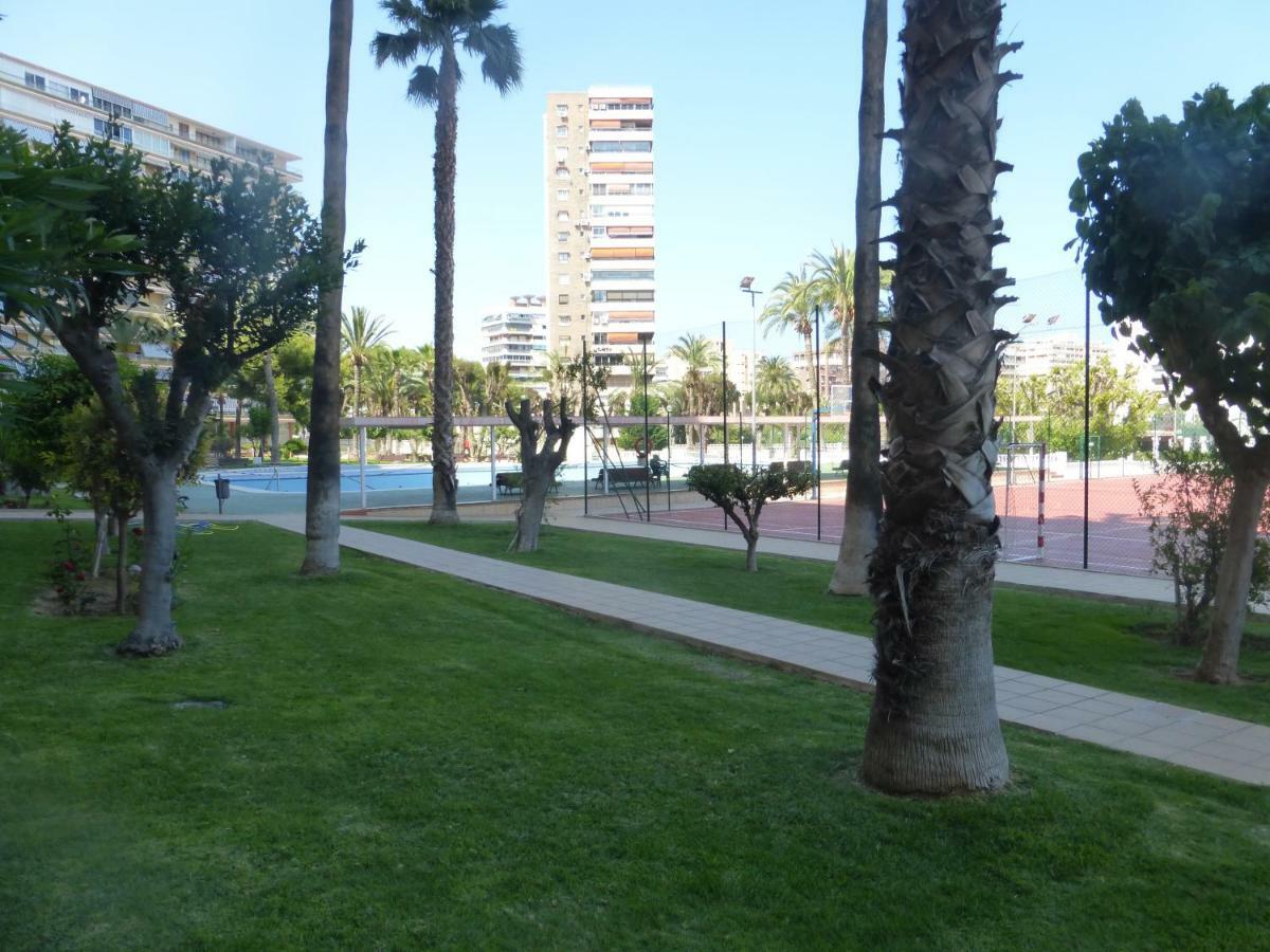 Family And Friends - San Juan Playa Alicante Exterior foto